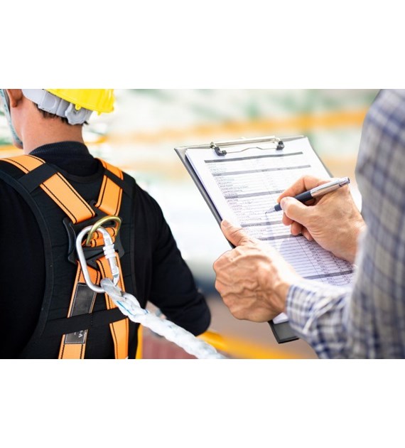 PRZEGLĄD ZATRZAŚNIKÓW